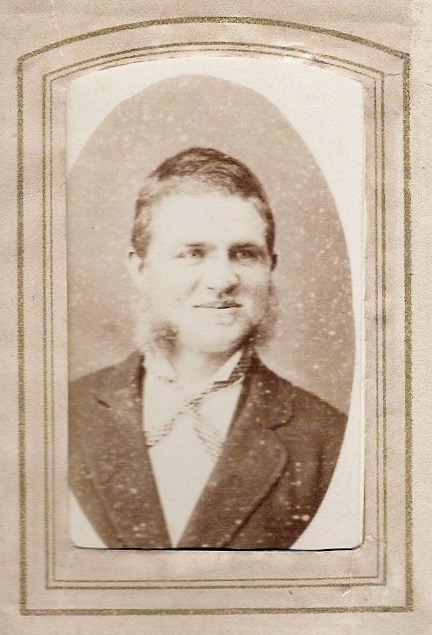 11. Unknown, however, same as no. 17 in next album.