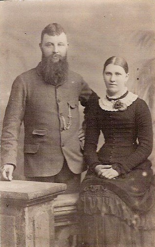 21. Unknown. Definitely not Samuel (1833-1907) and Janet (Jessie) nee Higgie Oliver (1842-1891). This confirmed by great-granddaughters Jill Cripps and Joy Nixon (nee Oliver) who hold photos of the real Samuel Oliver and Janet (Jessie) Oliver. Please help...