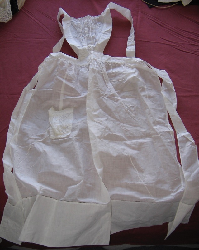 Bib apron
