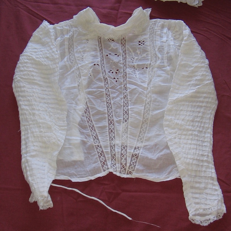 Womens' blouse