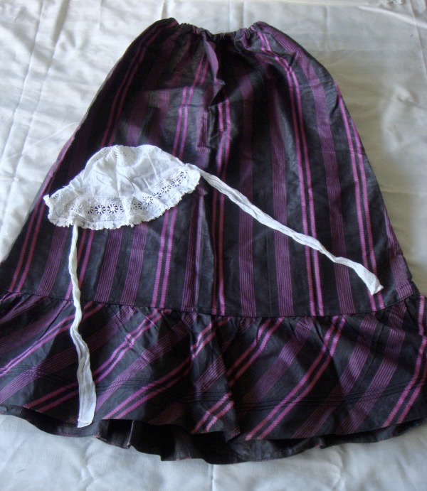 Womens' petticoat and babys' bonnet