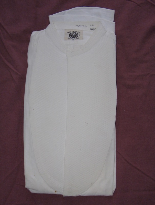 Mens' starch shirt