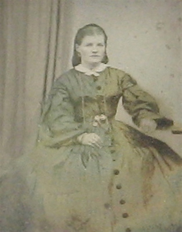 The photo that was inside the frame. Thought to be Janet (Jessie) Pollock Higgie. Or, is it Janet's sister Christina Higgie?