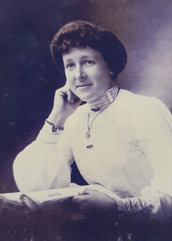 Emma Evelyn Florance (nee Mitchell) 1884-1979