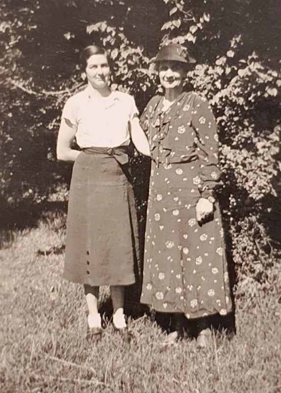Kiri Oliver on left with her mother Ness Oliver (nee Shute).