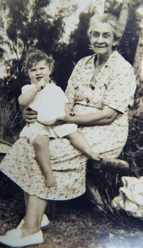Ness Oliver (nee Shute) sitting with her granddaughter Robin Taylor circa 1944.